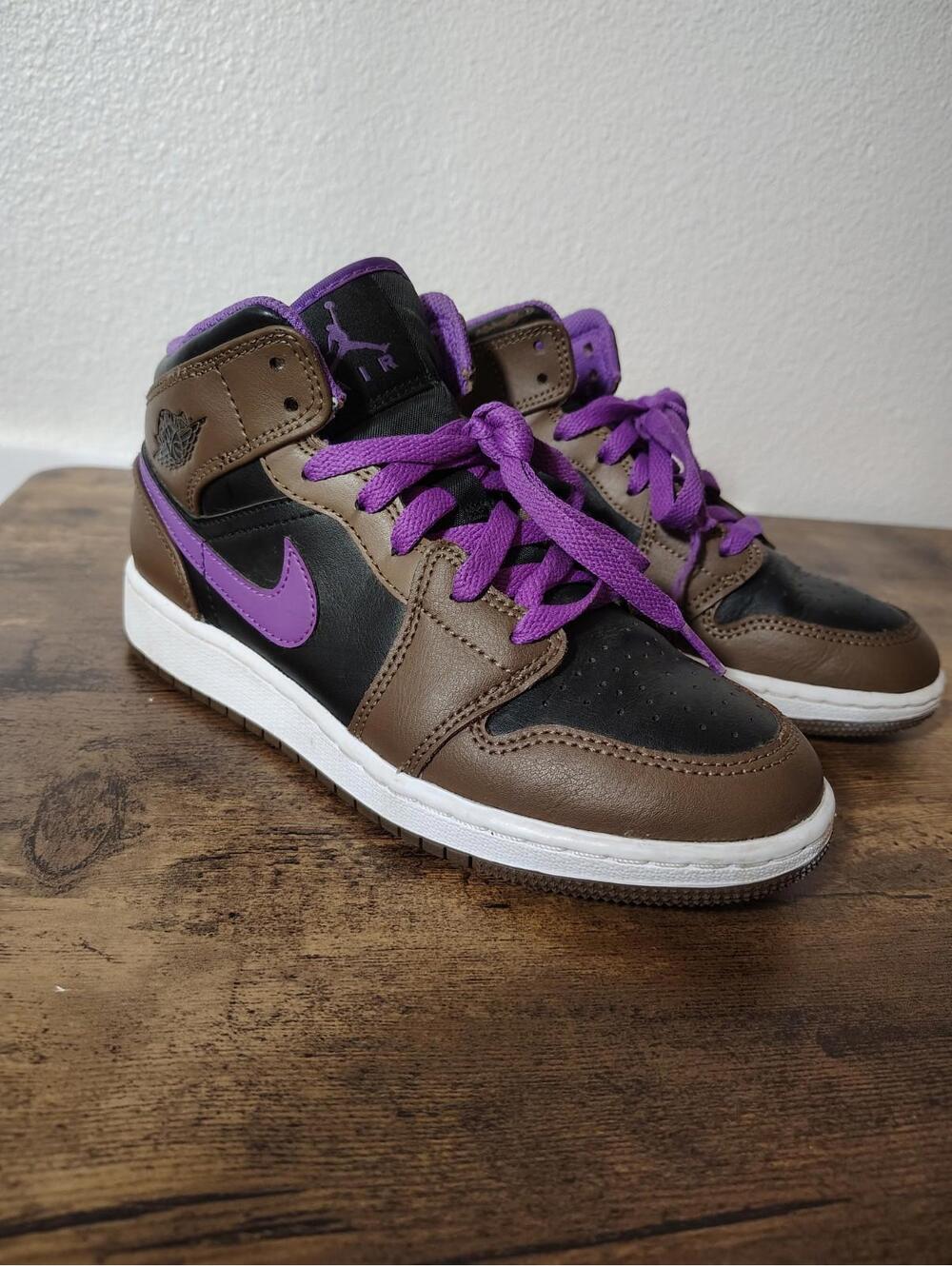 Nike Air Jordan 1 Mid Brown Purple Youth Size 4Y Womens 5.5